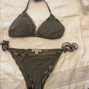 Burberry bikini set